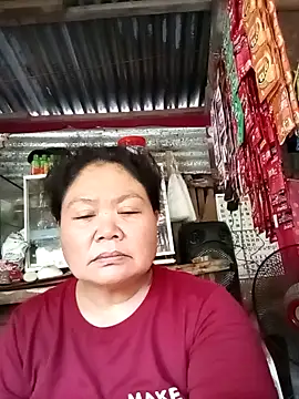 Snapshot of Mari_fvcks chatting on October 26, 2025, 10:15 pm Mari fvcks online show from October 26, 2025, 10:15 pm