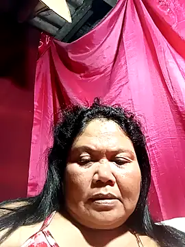 Snapshot of Mari_fvcks chatting on November 3, 2025, 1:40 am Mari fvcks online show from November 3, 2025, 1:40 am