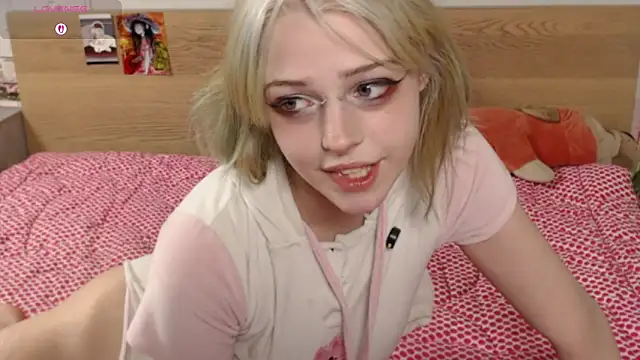 triplebakaaa online show from November 22, 2025, 9:36 pm