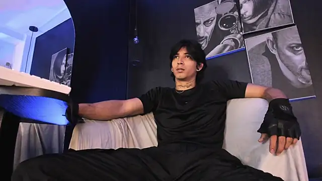 Snapshot of jett_savage chatting on September 19, 2025, 1:45 pm jett savage online show from September 19, 2025, 1:45 pm