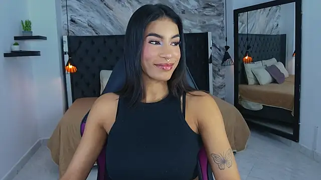 Snapshot of kitty_collins_ chatting on May 15, 2026, 12:01 pm kitty collins online show from May 15, 2026, 12:01 pm