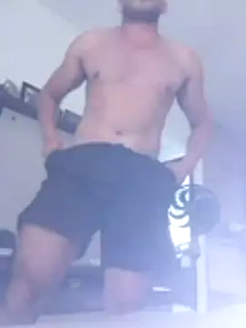 Snapshot of theferreira13 chatting on April 1, 2026, 8:39 pm theferreira13 online show from April 1, 2026, 8:39 pm