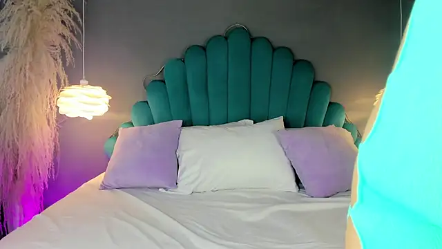 SweetAnngell online show from September 25, 2025, 4:38 am