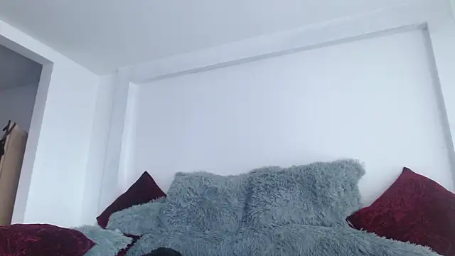 Snapshot of caroline_spanky chatting on May 25, 2026, 8:15 pm caroline spanky online show from May 25, 2026, 8:15 pm