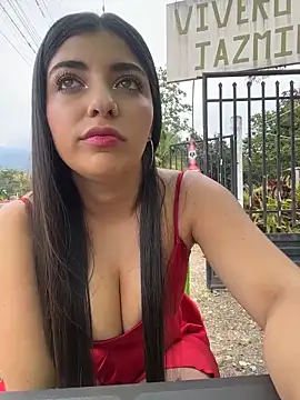 Isaa-Sweet online show from December 18, 2025, 5:30 pm