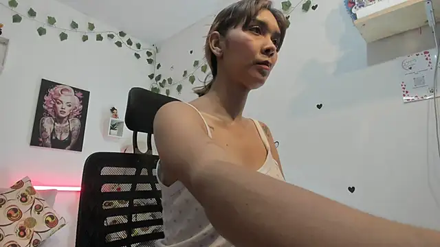 anastasia tuya online show from February 9, 2026, 1:59 pm