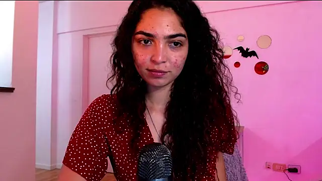 Snapshot of Ariagal chatting on October 16, 2025, 10:44 pm Ariagal online show from October 16, 2025, 10:44 pm