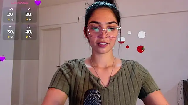 Snapshot of Ariagal chatting on November 11, 2025, 12:21 am Ariagal online show from November 11, 2025, 12:21 am