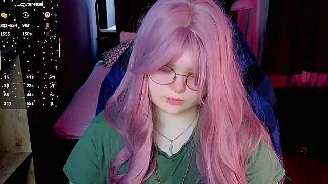 fillisfox  online show from February 3, 2026, 12:10 pm