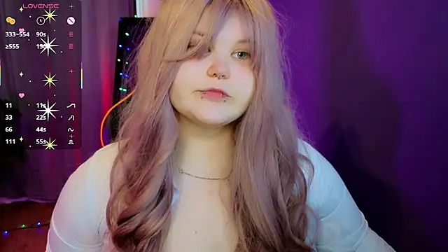 fillisfox  online show from March 14, 2026, 12:54 pm