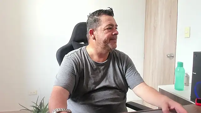 massimo dannger online show from October 14, 2025, 5:36 pm