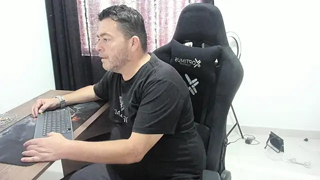 massimo dannger online show from October 16, 2025, 3:24 pm