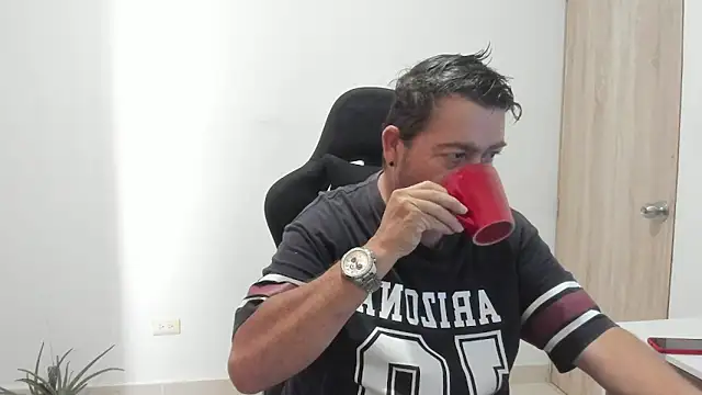 massimo dannger online show from November 6, 2025, 3:24 pm