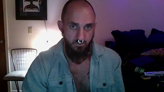 Bearlyfuckinglogan online show from October 24, 2025, 8:11 am
