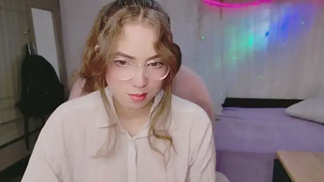 Snapshot of Natalia_novna chatting on September 8, 2025, 6:18 pm Natalia novna online show from September 8, 2025, 6:18 pm