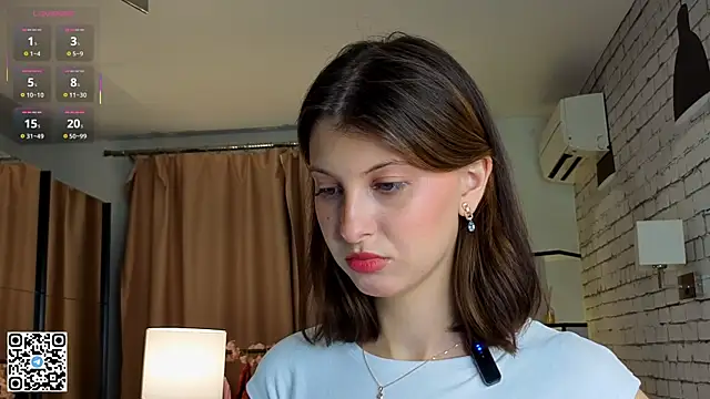 LorinaMaffitt online show from September 24, 2025, 6:33 pm