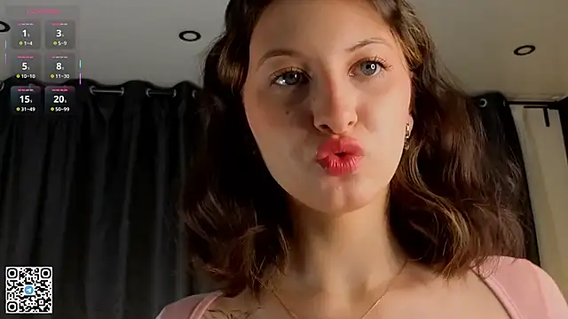 LorinaMaffitt online show from November 5, 2025, 6:30 pm