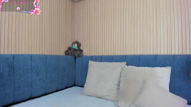 angel ponce online show from November 5, 2025, 7:14 pm