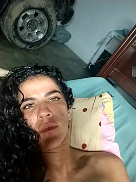 lucerocutte online show from September 27, 2025, 3:44 am