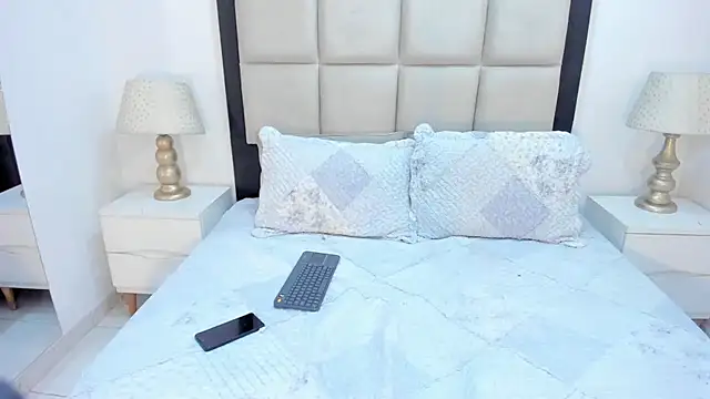 Snapshot of ElisabettaMonroy chatting on October 2, 2025, 1:51 pm ElisabettaMonroy online show from October 2, 2025, 1:51 pm