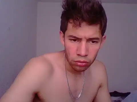 Snapshot of Maxtaylor18 chatting on March 27, 2026, 5:45 pm Maxtaylor18 online show from March 27, 2026, 5:45 pm