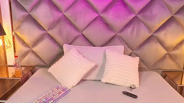 Snapshot of gemma_sm chatting on October 3, 2025, 3:58 am gemma sm online show from October 3, 2025, 3:58 am