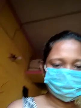 Snapshot of pujaroy363534 chatting on October 13, 2025, 10:48 am pujaroy363534 online show from October 13, 2025, 10:48 am