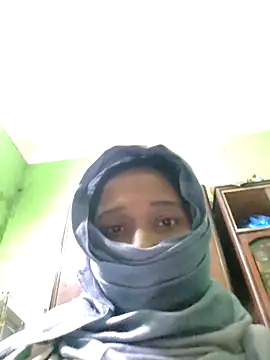 Snapshot of pujaroy363534 chatting on November 25, 2025, 4:40 pm pujaroy363534 online show from November 25, 2025, 4:40 pm