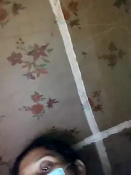 Snapshot of pujaroy363534 chatting on December 4, 2025, 11:30 am pujaroy363534 online show from December 4, 2025, 11:30 am