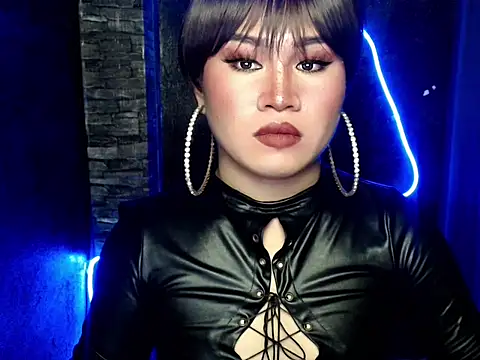 pretty lassy online show from October 21, 2025, 8:37 am