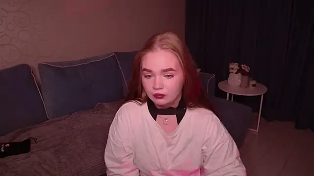 EmiRise online show from September 13, 2025, 5:24 pm