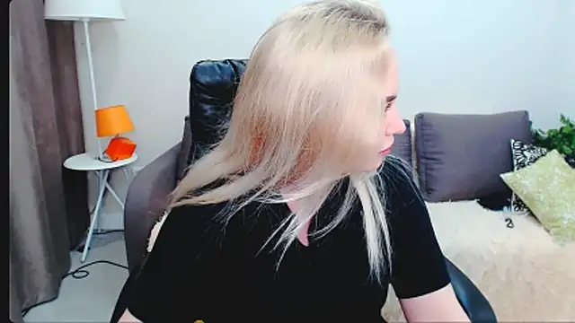 LiluMoon   online show from March 26, 2026, 4:56 pm