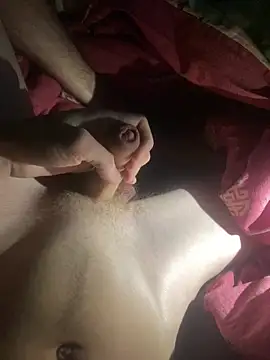 Snapshot of TuLil04 chatting on March 28, 2026, 12:21 am TuLil04 online show from March 28, 2026, 12:21 am