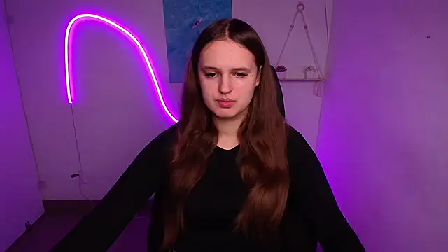 Aurora White online show from November 6, 2025, 12:17 pm