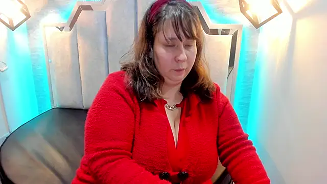  Emily rosee  online show from October 6, 2025, 11:18 am