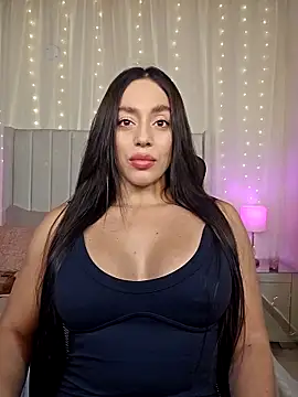 AriadnaTaylor online show from February 3, 2026, 8:14 pm