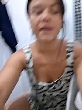 shantall 05 online show from April 19, 2026, 12:04 pm