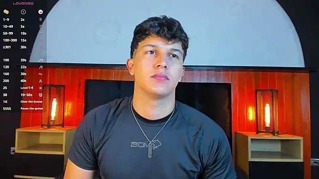 Leo Savage  online show from June 1, 2026, 4:14 am