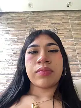 LiaSaenz27 online show from October 31, 2025, 3:24 pm