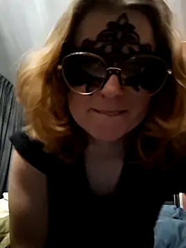 Snapshot of littlelesleytje chatting on March 2, 2026, 6:59 pm littlelesleytje online show from March 2, 2026, 6:59 pm