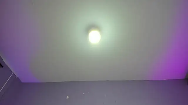 ValeriaJacobs online show from October 27, 2025, 12:20 pm