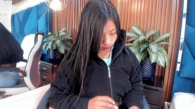 ValeriaJacobs online show from October 28, 2025, 11:58 am