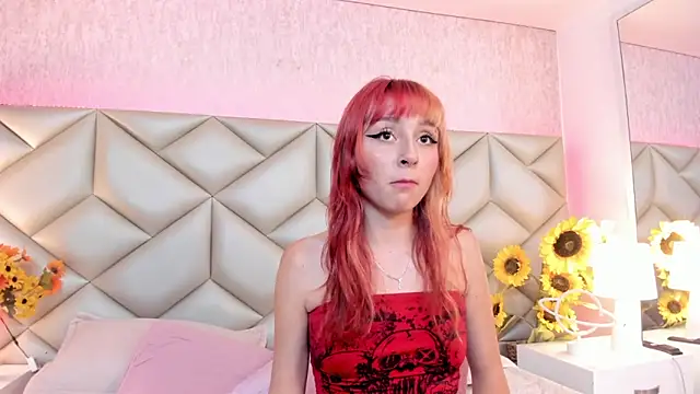 dafnne hall online show from November 26, 2025, 4:13 am