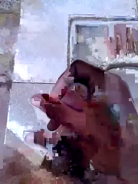 6-inchbanana online show from October 4, 2025, 9:24 pm