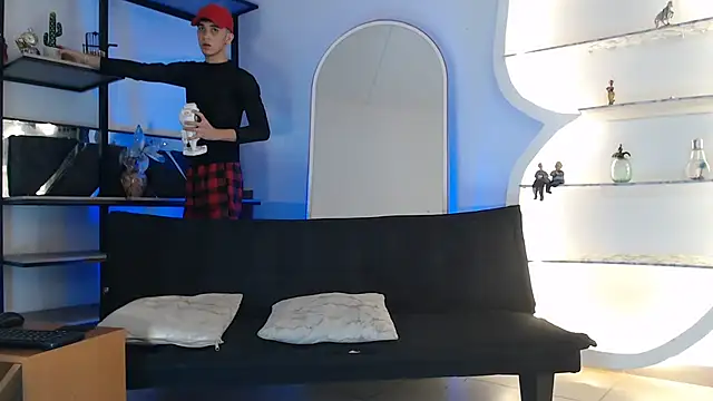 Snapshot of THREE_GUYS_HOT chatting on September 24, 2025, 7:28 pm THREE GUYS HOT online show from September 24, 2025, 7:28 pm