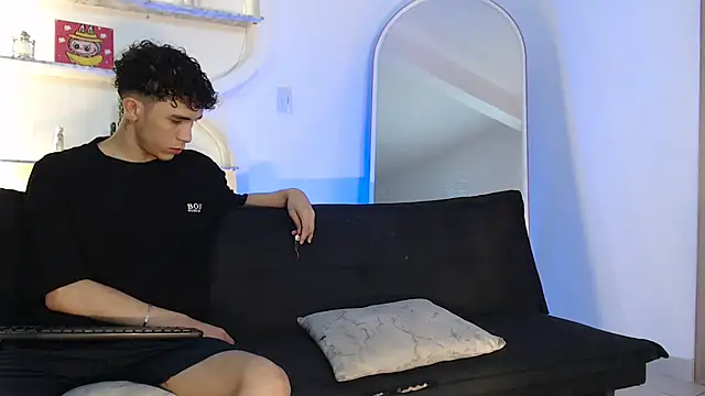 Snapshot of THREE_GUYS_HOT chatting on November 2, 2025, 7:27 pm THREE GUYS HOT online show from November 2, 2025, 7:27 pm