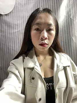 Snapshot of Liplipne chatting on October 24, 2025, 2:08 am Liplipne online show from October 24, 2025, 2:08 am