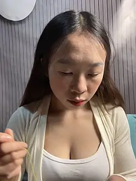 Snapshot of Liplipne chatting on October 27, 2025, 6:39 am Liplipne online show from October 27, 2025, 6:39 am