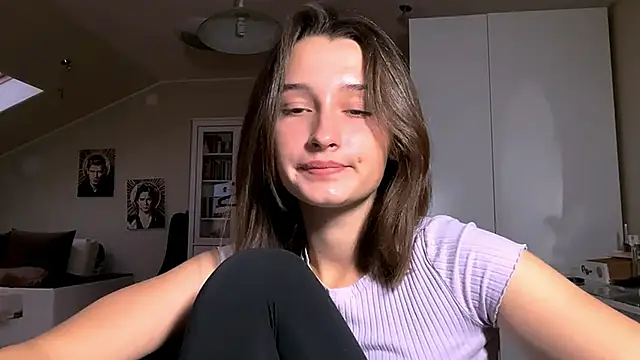 DarlineBrustera online show from October 10, 2025, 2:27 pm