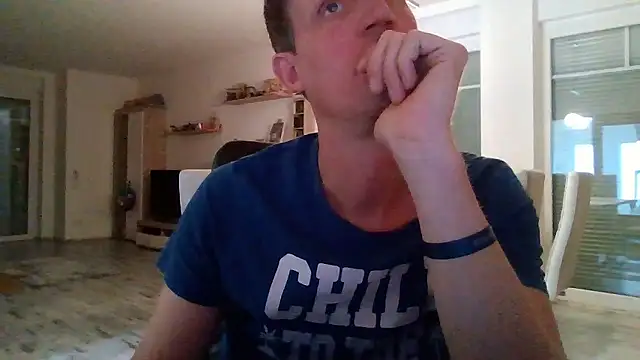 Snapshot of Trockenbau chatting on June 17, 2026, 9:34 am Trockenbau online show from June 17, 2026, 9:34 am